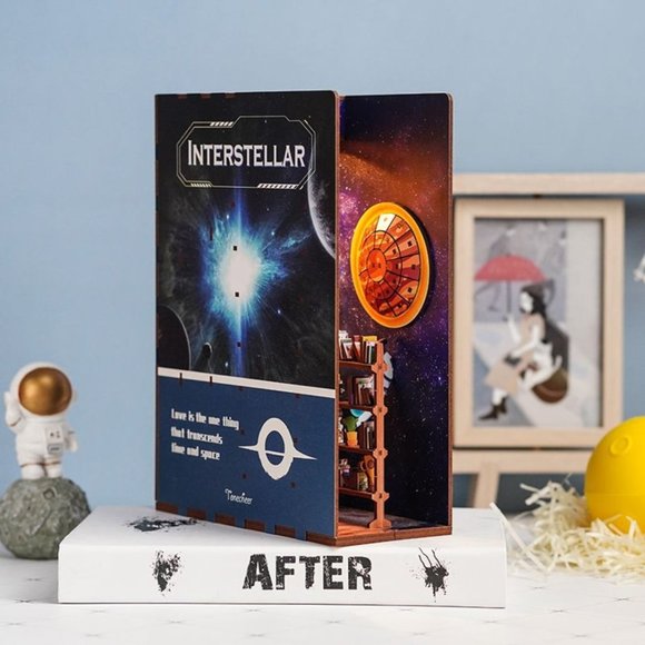 DIY 3D Book Nook Kit Interstellar 247pcs - Picture 6 of 7